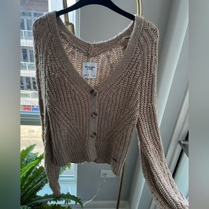 Abercrombie beige cardigan